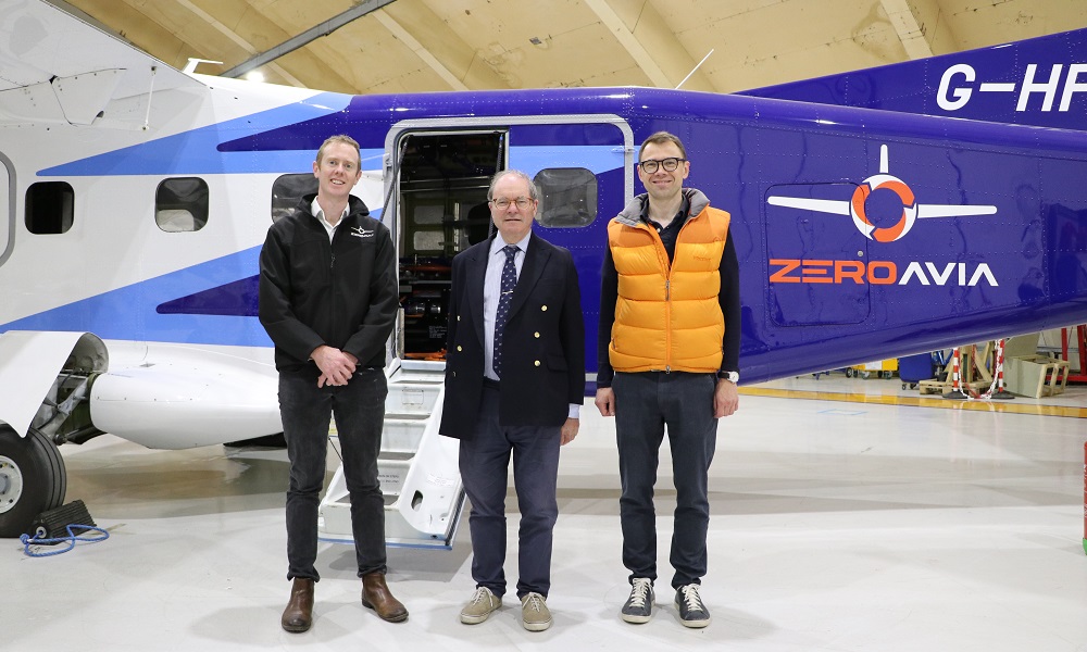 Sir Geoffrey Clifton-Brown visits ZeroAvia at Cotswold Airport